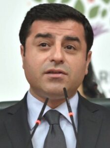 Selahattin Demirtaş nerede yatıyor? Selahattin Demirtaş tutuklandı